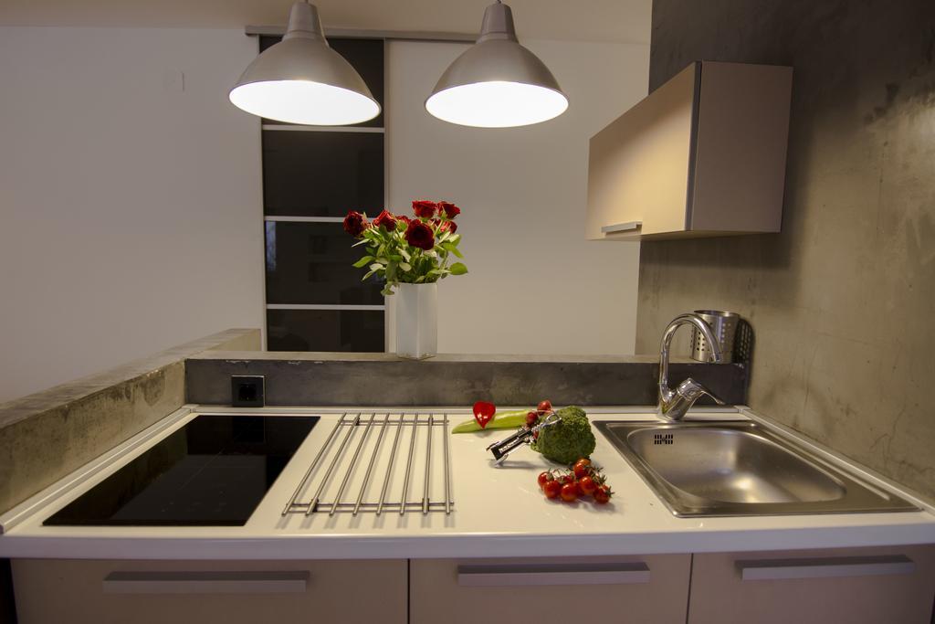 Studio Apartment Picasso Белград Екстер'єр фото